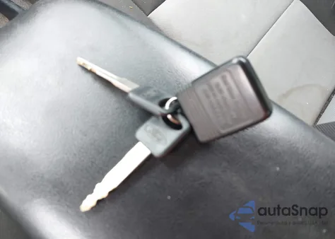 2005 Ford Ranger Edge/Fx4 Level Ii/Fx4 Off-Road/Xlt from USA, damaged, VIN 1FTZR45E35PA05023